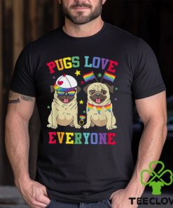 Pride Parade Pugs Love Everyone LGBT Pugs Gay Pride LGBT T Shirt