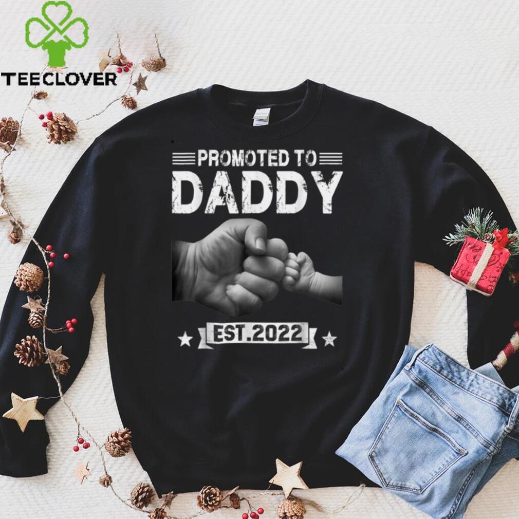 Promoted To Daddy Est.2022 Retro Fathers Day New Dad T Shirt Promoted To Daddy Est.2022 Retro Fathers Day New Dad T Shirt