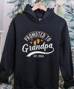 Promoted To Grandpa Est 2024 Gift For Father’s Day In 2024 Unisex Tank Top