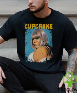 Queen cupcakke distressed photo design t shirt