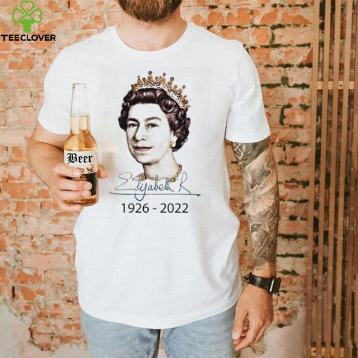 RIP Queen Elizabeth II Queen Of England Signature Thank You 1926 2022 Vintage T Shirt