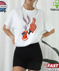 Rabbit Hockey Fan x NHL Flyers Bugs Bunny shirt
