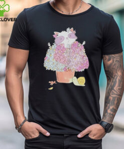 Raccoon Package Flowers T shirt