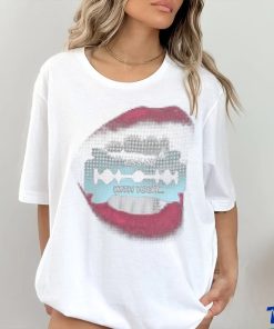 Razor Kiss Me With Your Shirt
