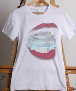 Razor Kiss Me With Your Shirt