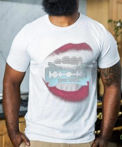 Razor Kiss Me With Your Shirt