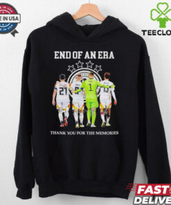 Real Madrid end of an era thank you for the memories signatures shirt