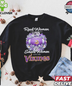 Real Women Love Football Smart Women Love The Minnesota Vikings X Vintage Diamonds Shirt