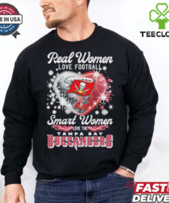Real Women Love Football Smart Women Love The Tampa Bay Buccaneers Heart T shirts
