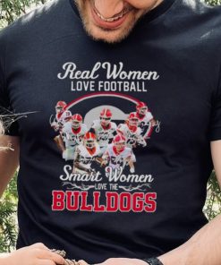 Real Women love football Smart Women love the Georgia Bulldogs 2022 Champions signatures hoodie, sweater, longsleeve, shirt v-neck, t-shirt