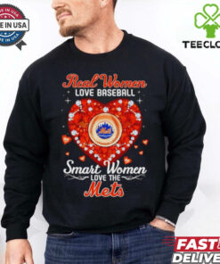 Real women love baseball smart women love the Mets diamond heart shirt