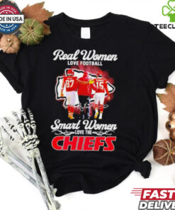 Real women love football smart women love the KC Chiefs coach Kelce Mahomes shirt