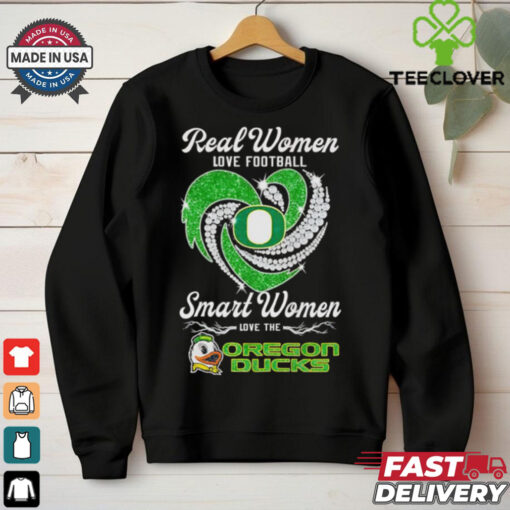 Real women love football smart women love the Oregon Ducks diamond heart shirt