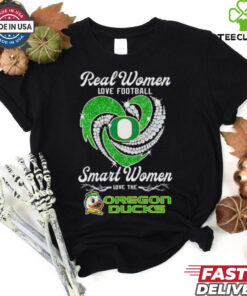 Real women love football smart women love the Oregon Ducks diamond heart shirt