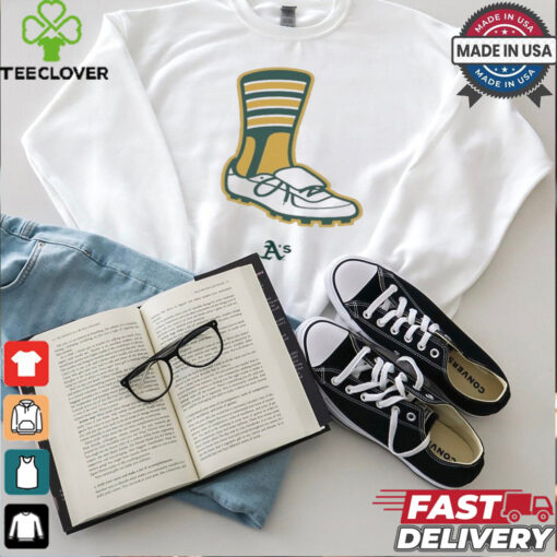 Remember Oakland – Oakland Athletics MLB Shoes On Feet t shirt