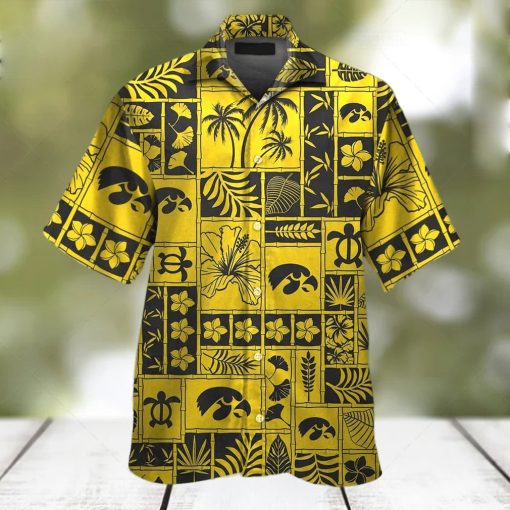 Retro Aloha NCAA Iowa Hawkeyes Hawaiian Shirt Gift For Beach Lovers