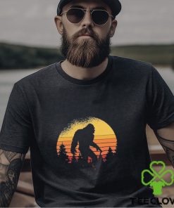 Retro Bigfoot Believer Silhouette Sasquatch Hide And Seek Vintage Shirt