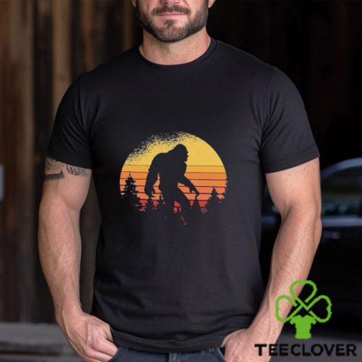 Retro Bigfoot Believer Silhouette Sasquatch Hide And Seek Vintage Shirt