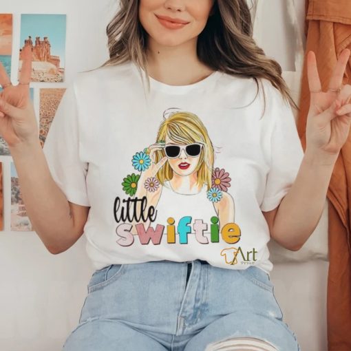 Retro Blossom Taylor Fan shirt