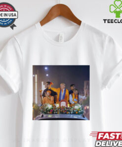 Retweet for Kamalaa Like for Trump T Shirt