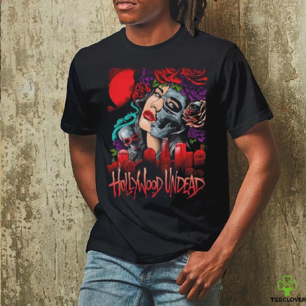 Rockabilia Merch Store Hollywood Undead Day Of The Dead By Maxx242 (Rockabilia Exclusive) New Shirt Rockabilia Merch Store Hollywood Undead Day Of The Dead By Maxx242 (Rockabilia Exclusive) New Shirt