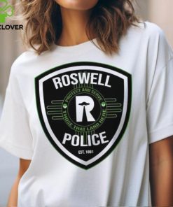 Roswell police est 1891 protect and serve those that land here shirt