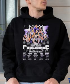 Sacramento Kings Team 2023 Pacific Division Champions Signatures Shirt