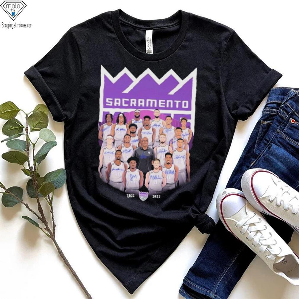 Sacramento Kings Team NBA Playoff 2022 2023 Caricatures Signatures Shirt Sacramento Kings Team NBA Playoff 2022 2023 Caricatures Signatures Shirt