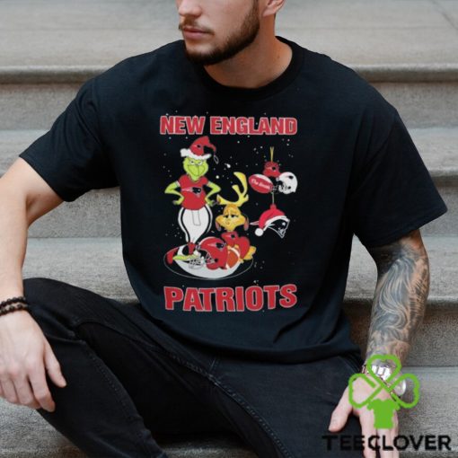 Santa Grinch And Dog New England Patriots Christmas Shirt