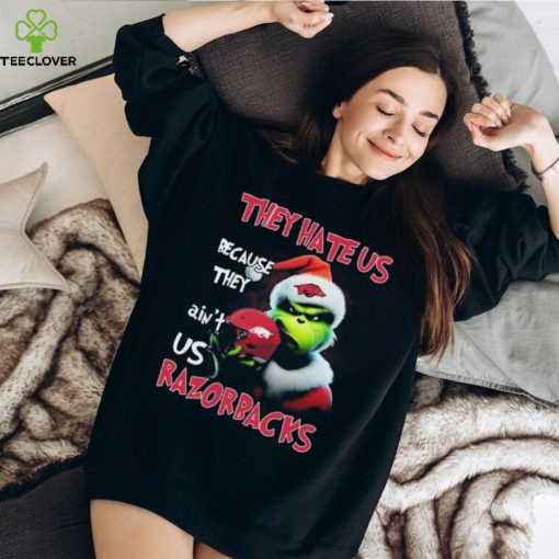 Santa Grinch Christmas They Hate Us Because Ain’t Us Arkansas Razorbacks Shirt