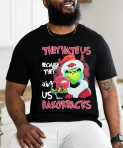 Santa Grinch Christmas They Hate Us Because Ain’t Us Arkansas Razorbacks T shirt