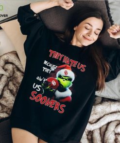 Santa Grinch Christmas They Hate Us Because Ain’t Us Oklahoma Sooners Shirt