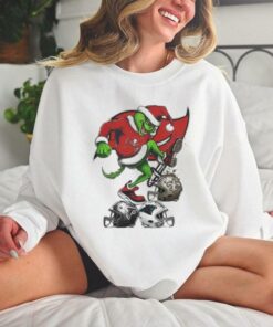 Santa Grinch Tampa Bay Buccaneers Stomp On NFL Teams Christmas 2024 T hoodie, sweater, longsleeve, shirt v-neck, t-shirt