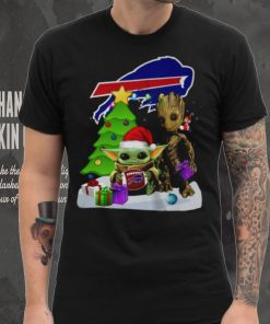 Santa Groot and Baby Yoda hug Buffalo Bills Snow Christmas Tree shirt