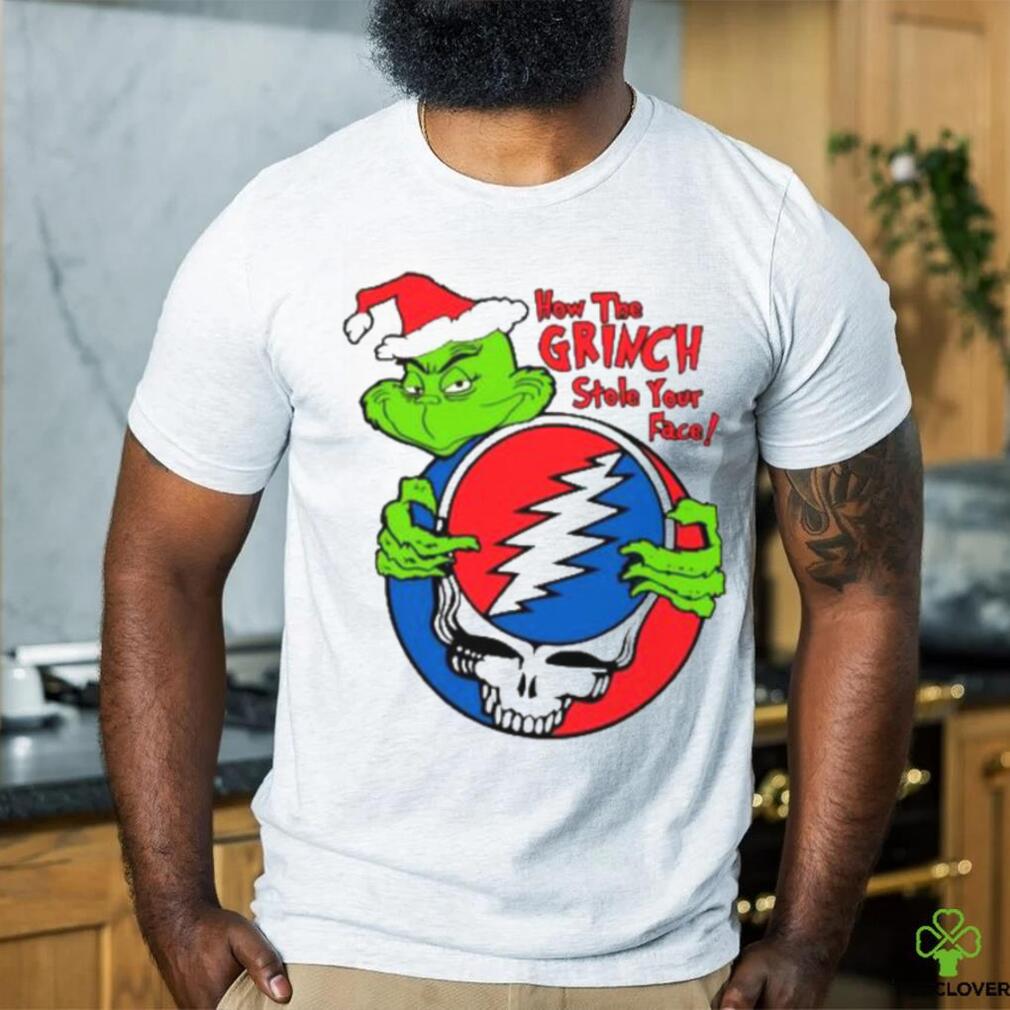 Santa grinch hug Grateful Dead how the grinch stole your face Merry Xmas 2023 T shirt Santa grinch hug Grateful Dead how the grinch stole your face Merry Xmas 2023 T shirt
