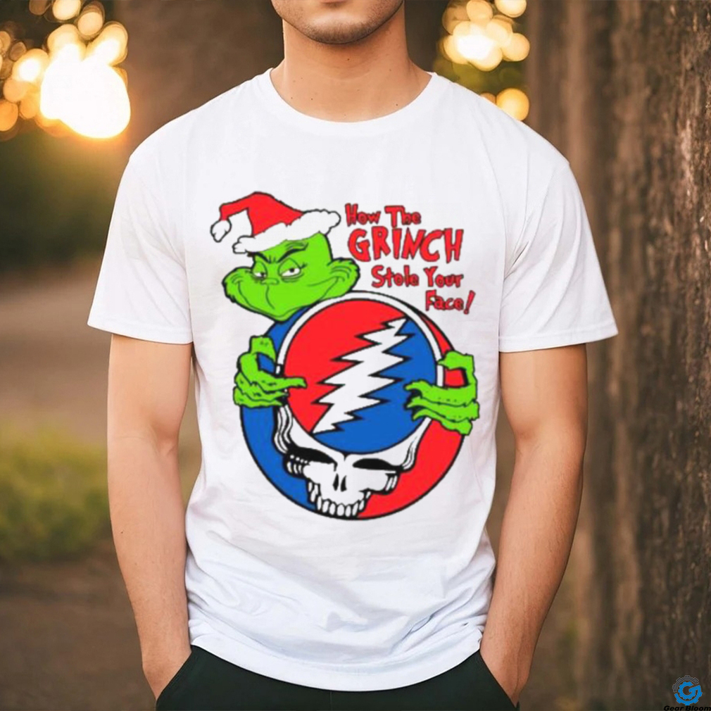 Santa grinch hug Grateful Dead how the grinch stole your face Merry Xmas 2023 T shirt Santa grinch hug Grateful Dead how the grinch stole your face Merry Xmas 2023 T shirt