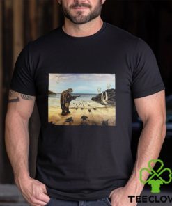 Sea Turtle Protecting His Babies From Sea Birds Shirt