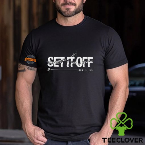 Set it of skull logo T shirt