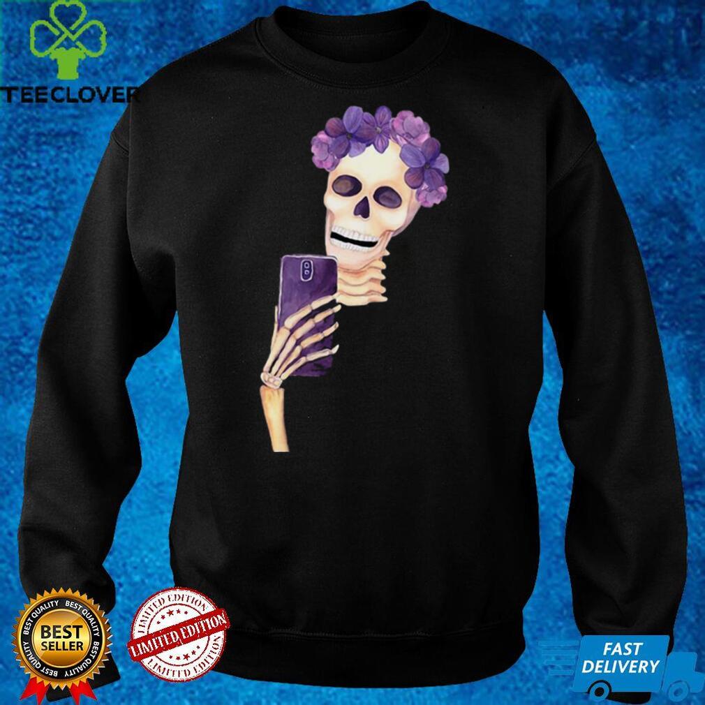 Skeleton Taking Selfie Halloween T shirt