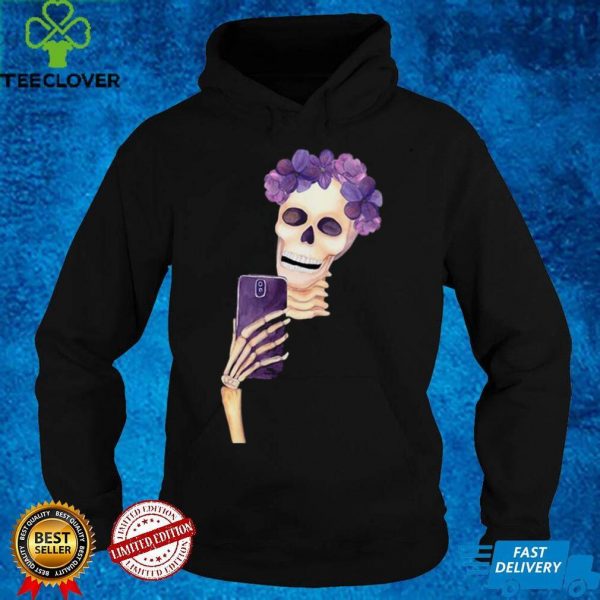 Skeleton Taking Selfie Halloween T shirt