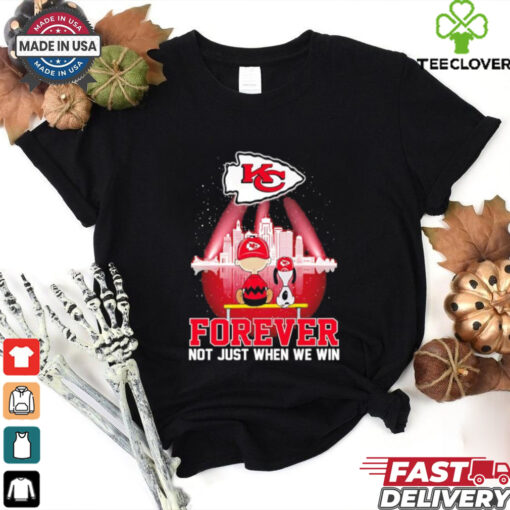 Skyline Snoopy and Charlie Brown Kansas City Chiefs forever not just when we win shirt