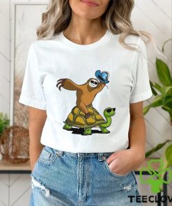 Sloth Cowboy Riding Turtle T Shirt Classic Hoodie