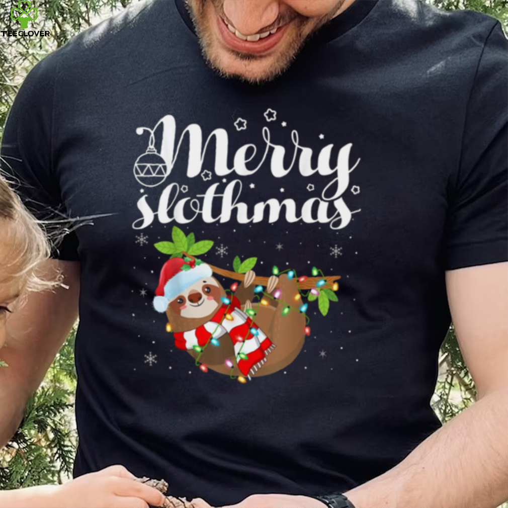 Sloth Xmas Lights Merry Slothmas Sloth Christmas New Design T Shirt