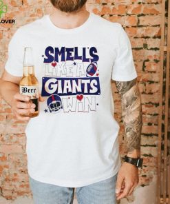 Smells like a New York Giants win helmet hoodie, sweater, longsleeve, shirt v-neck, t-shirt