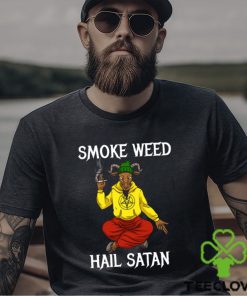 Smo ke Weed Hail Sat an Classic T Shirt