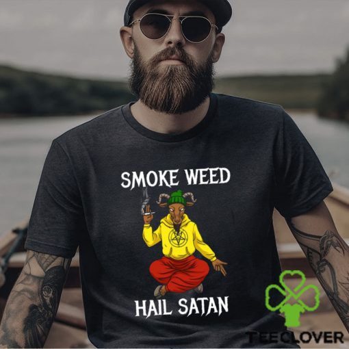 Smo ke Weed Hail Sat an Classic T Shirt