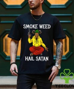 Smo ke Weed Hail Sat an Classic T Shirt 1 Smo ke Weed Hail Sat an Classic T Shirt