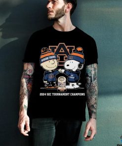 Snoopy And Charlie Brown Auburn Tigers 2024 SEC Men’s Basketball Tournament Champions Shirt