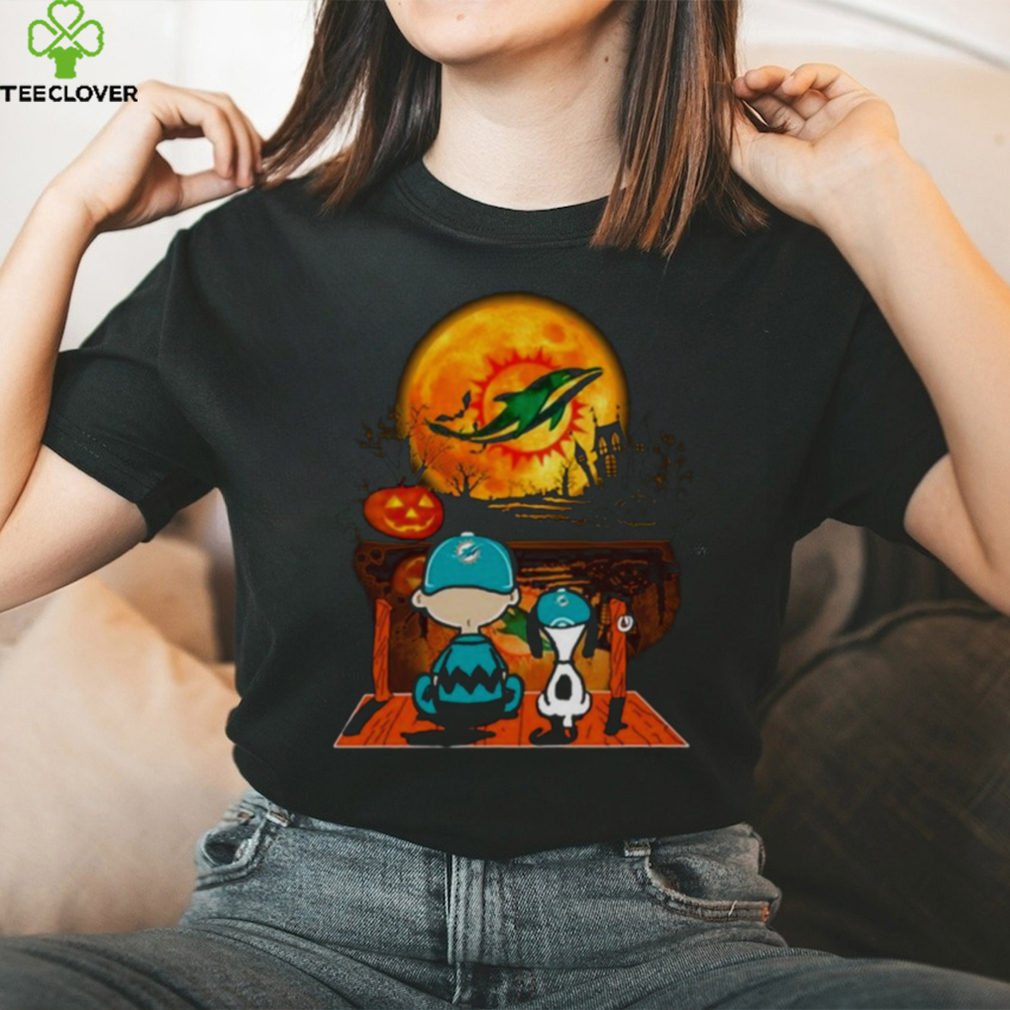 Snoopy And Charlie Brown Miami Dolphins Sitting Under Moon Halloween 2023 T shirt Snoopy And Charlie Brown Miami Dolphins Sitting Under Moon Halloween 2023 T shirt