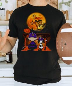 Snoopy And Charlie Brown Minnesota Vikings Sitting Under Moon Halloween 2023 T shirt 2 Snoopy And Charlie Brown Minnesota Vikings Sitting Under Moon Halloween 2023 T shirt